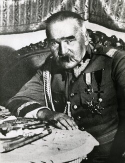 IPN Rz 13/1/245/3. Marszałek Józef Piłsudski